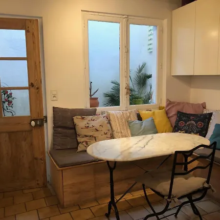 Ferienwohnung Au 10 LʼIsle-sur-la-Sorgue Exterior foto